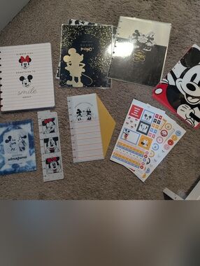 Mickey & Minnie Stationery Set - Black, Gold, Red, White